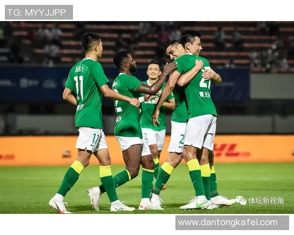 广州足球队强势领跑城市联赛积分榜目前积分达到82分领先群雄